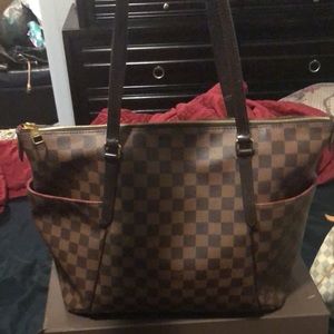 LOUIS VUITTON BAG WITH BOX 100% authentic